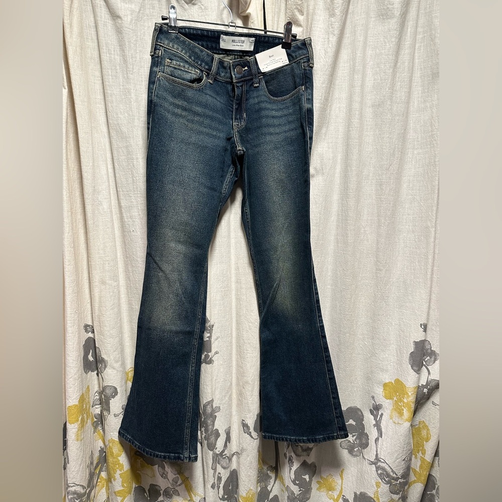 Hollister Dark Blue Flare Jeans low rise size 2r